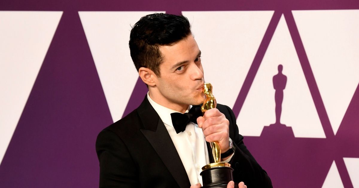 Rami Malek Took A Tumble Off The Stage And Was Treated By Paramedics After Winning His Oscar