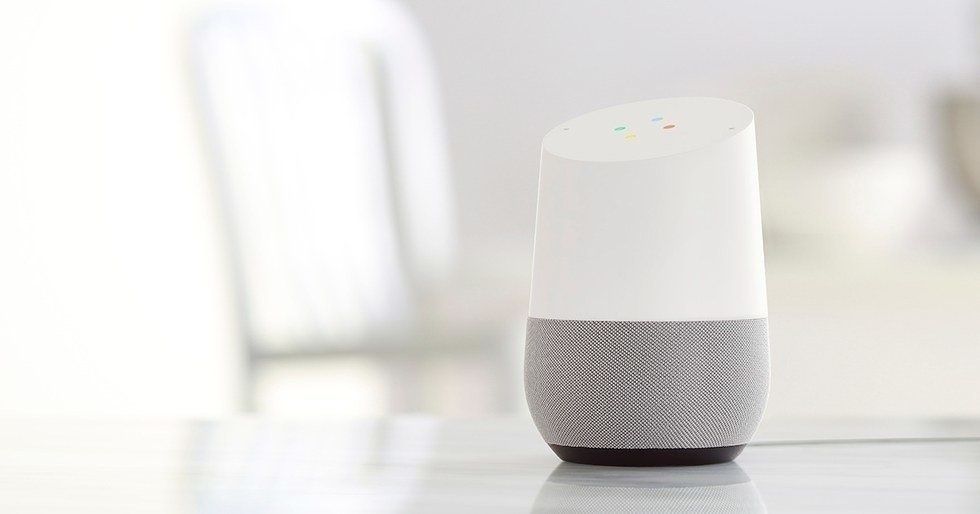 Google speaker sale apple music