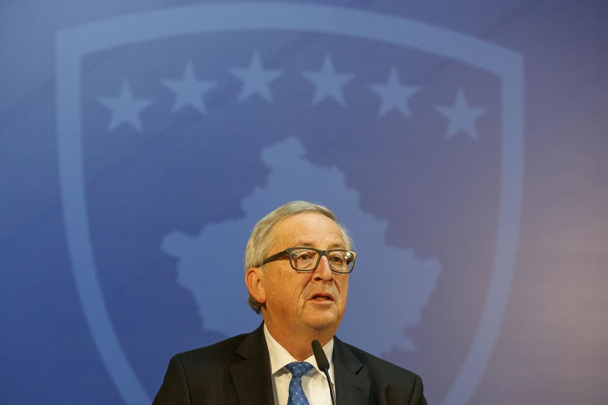 Juncker ha paura e prova a spaventare noi