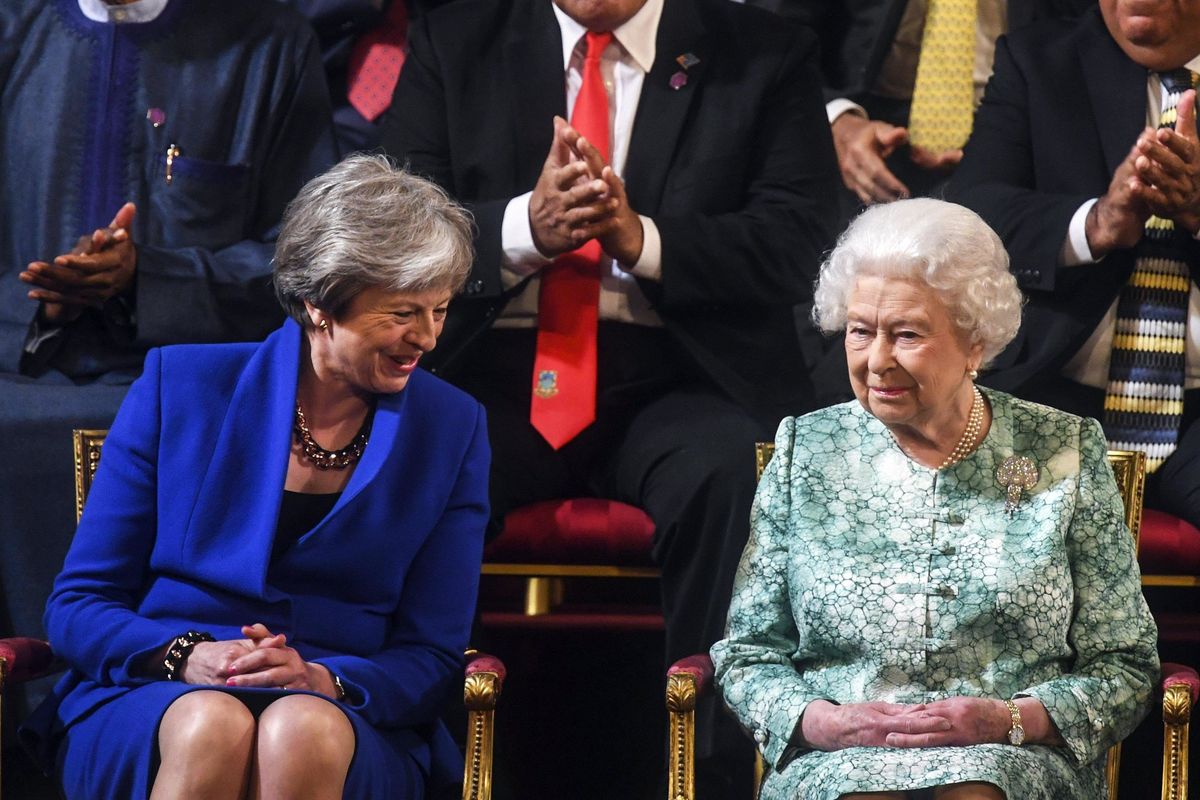 Londra blocca l'inchiesta francese sul riciclaggio. Prima dell'Ue vengono gli interessi della famiglia reale e del Commonwealth