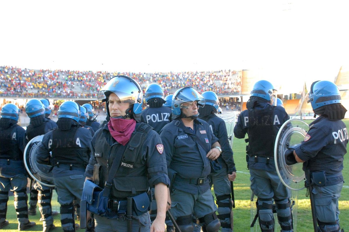 Il governo vuole soldi dalle società di calcio per l’ordine pubblico. Ma i club dicono di no