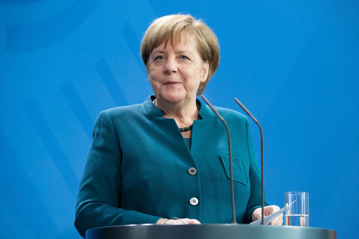 La Merkel paga il conto per gli immigrati