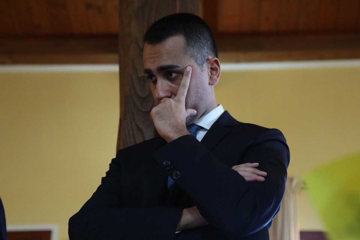 Di Maio lancia l’ultimatum alla Lega:
«Occhio che chiudo uno dei forni»