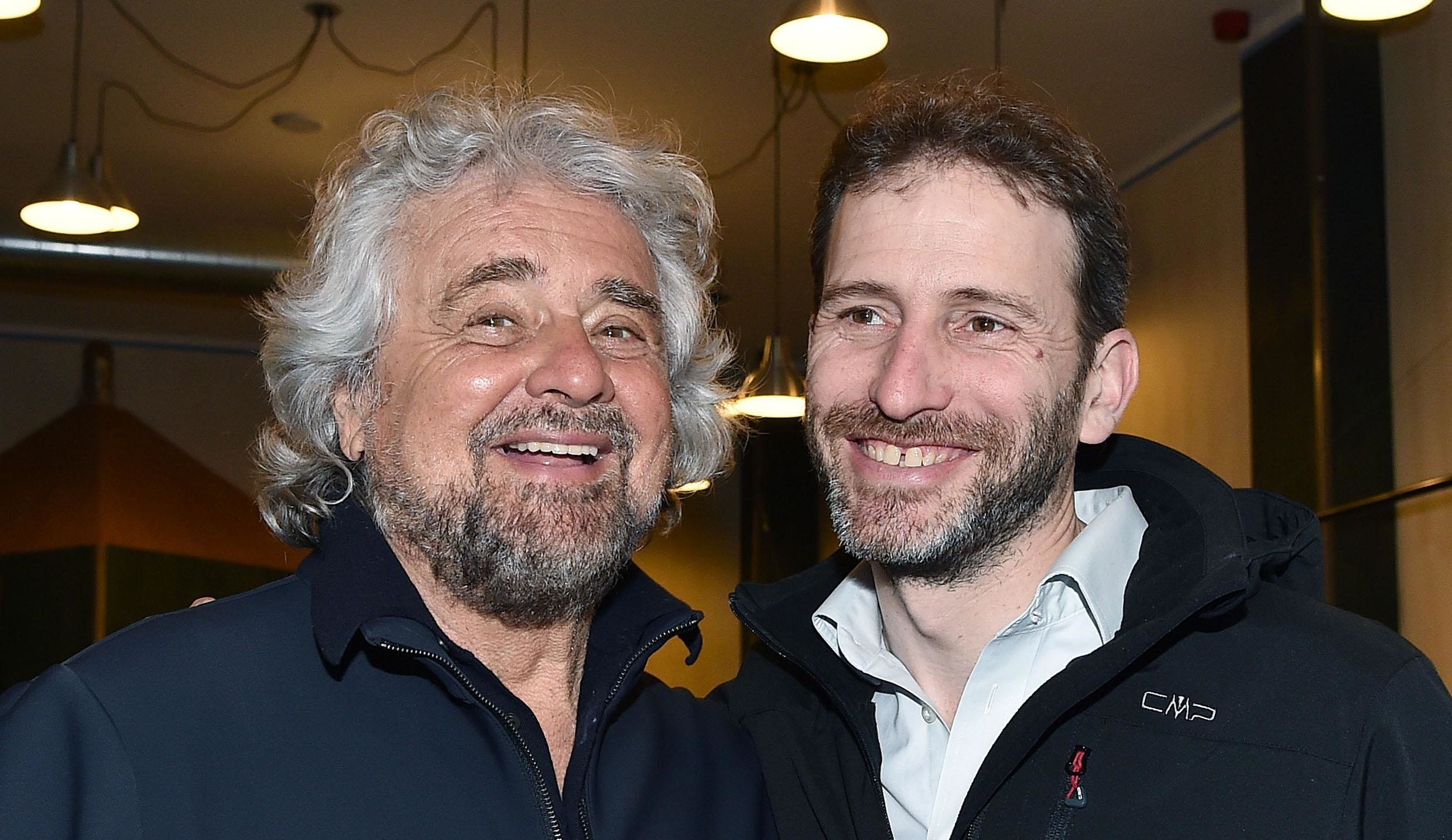 Addio al limite del doppio mandato: il M5s dà la pistola carica a Di Maio