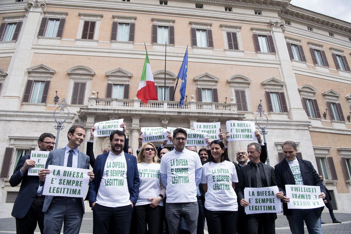La legittima difesa non eccita il M5s però ricompatta il centrodestra