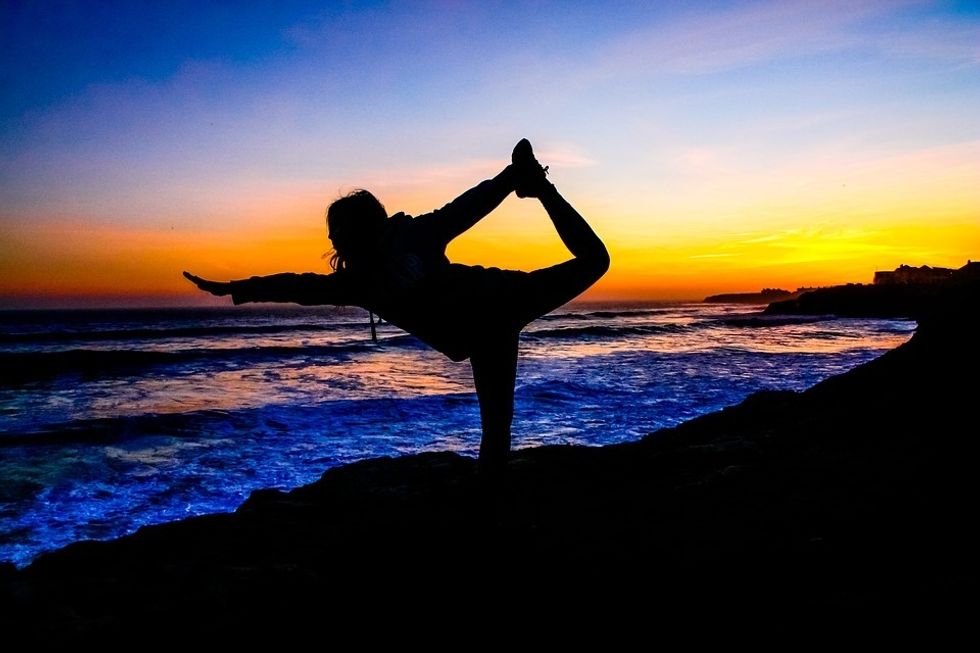 https://pixabay.com/photos/yoga-pacific-healthy-meditation-2184811/