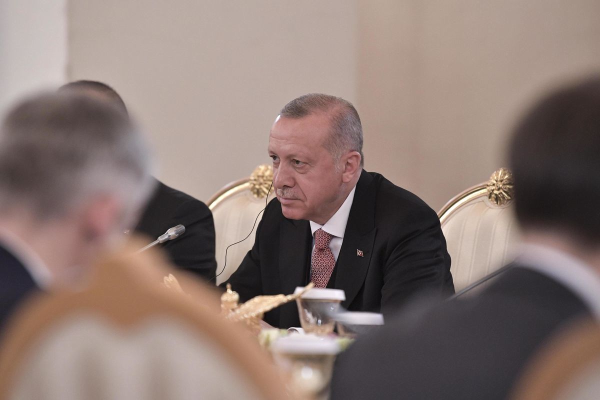 Il parlamento riconosce il genocidio armeno. La Turchia scatena i canali diplomatici