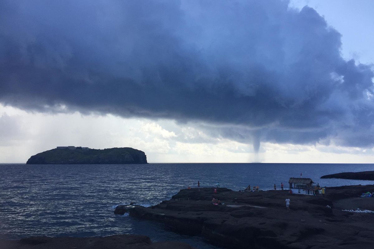 Ultima follia dell’Onu: chiudere i profughi in ghetti galleggianti