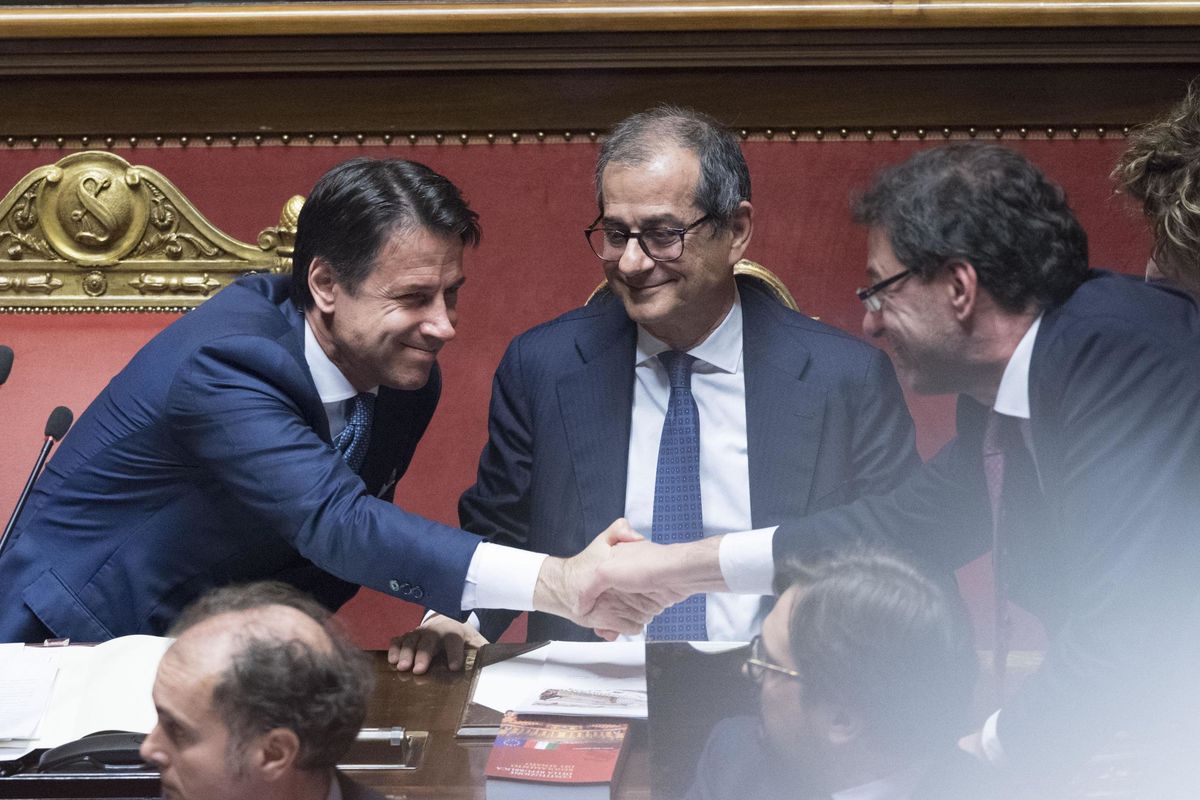 Arriva la legge sul recupero crediti. Ma c’è il rischio del Grande fratello