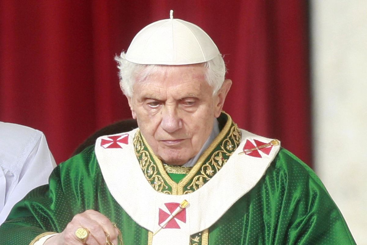 Pedofilia, omosessualità e attacco al post Concilio. Il ritorno di Ratzinger