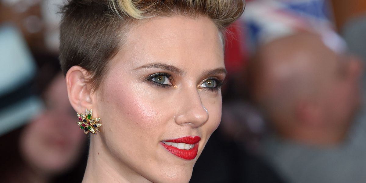 Scarlett Johansson Doesn't Know What a Meme Is