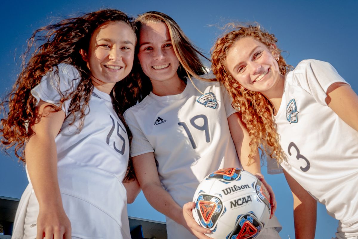 Humble ISD advances four soccer teams to Regional Tournaments