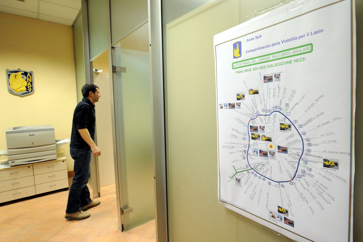 All'Anas tutti esperti di comunicazione. Gli addetti sono tre volte quelli di Cdp e Eni