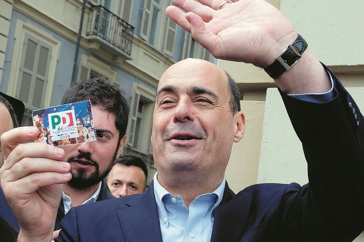 I democratici sono dei malati gravi. La cura di Zingaretti? Colpire Salvini