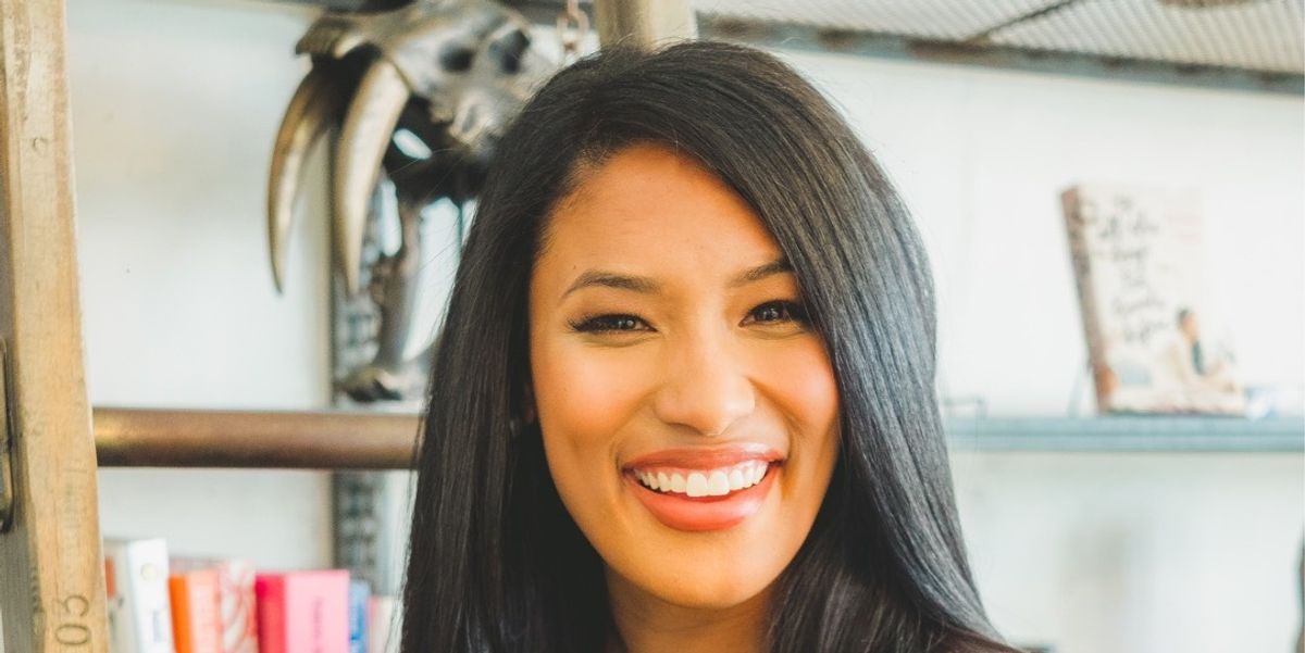 How Chelsea Hayes Quit The Corporate World & Used Communication-Savvy To Get The Bag