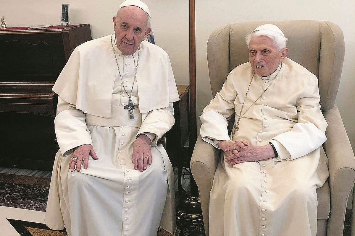 I corvi gracchiano, ma Benedetto è lucido