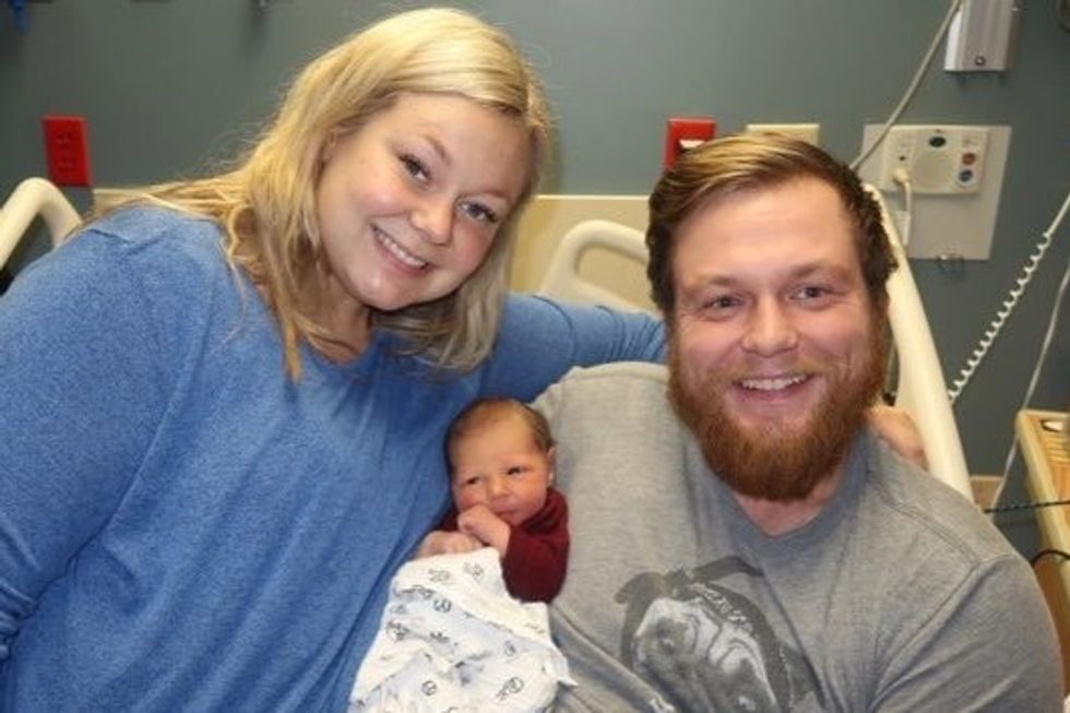 This incredible mom saved her husband’s life just before giving birth.