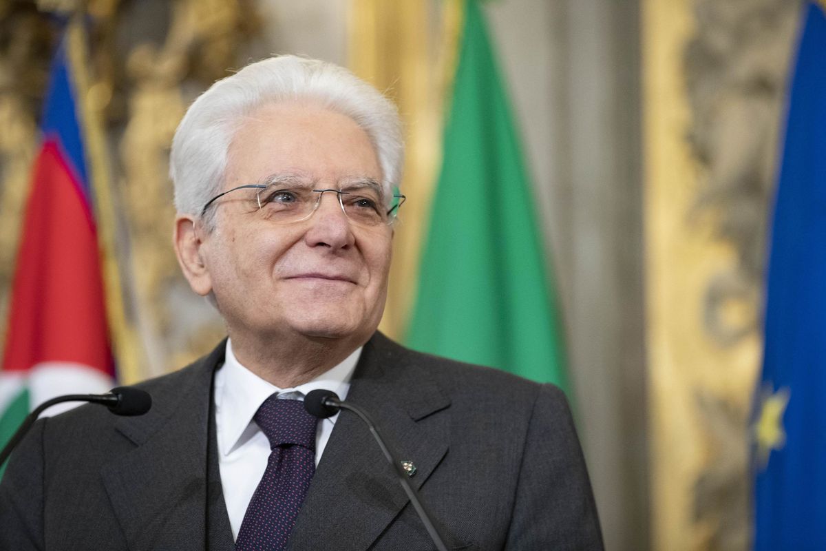 Mattarella benedice l’accordo con Xi. Dal Colle arriva lo schiaffo a Macron