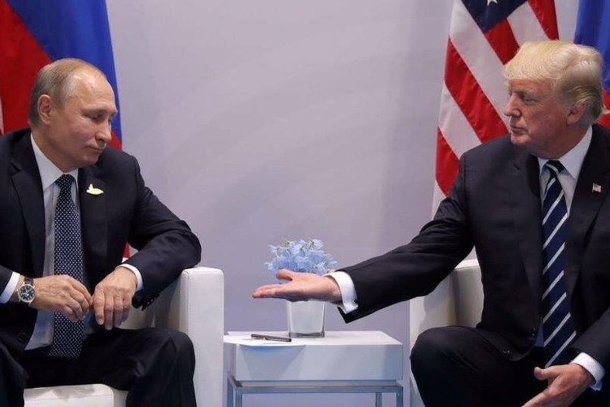 Trump Can't Reveal Secret Sexxx Chats With National Security Advisor Vladimir Putin, EXECUTIVE PRIVILEGE APPLYETH!