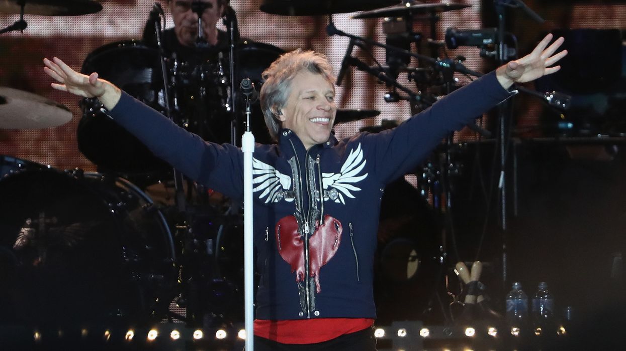 Jon Bon Jovi set to cruise with fans to the Carribean