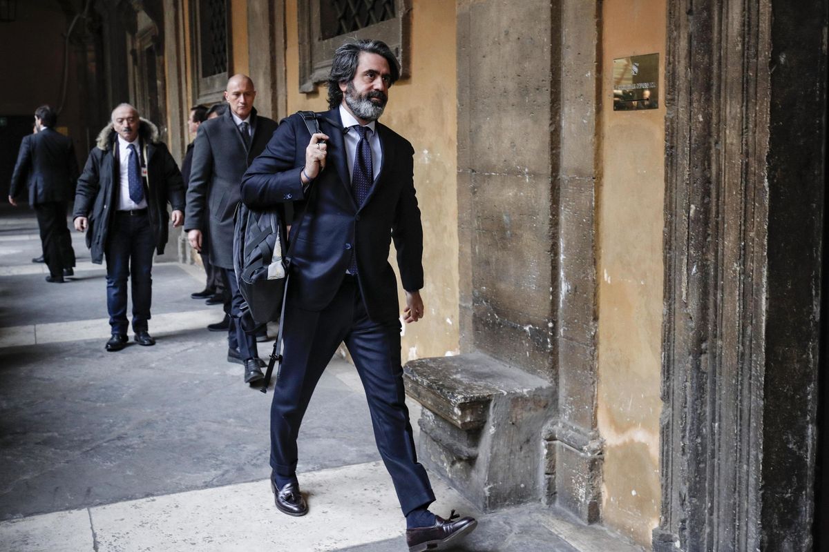 Bonifazi e Renzi si lodano a vicenda. Ma i buchi nel Pd li hanno fatti loro, non Bersani