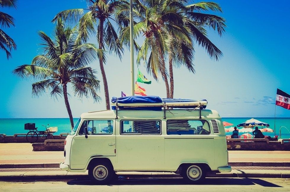 5 Must Have Songs For The Perfect Summer Playlist