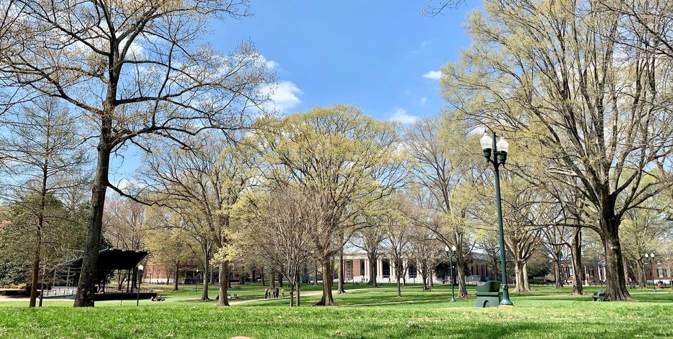 10 Things College Kids Just HATE TO SEE During Spring Semester