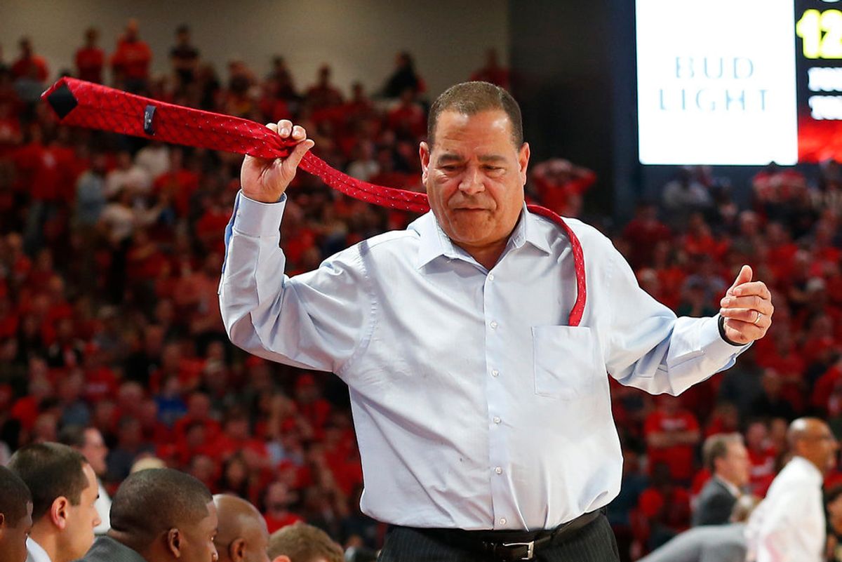 Sampson's future hangs over UH in Tournament