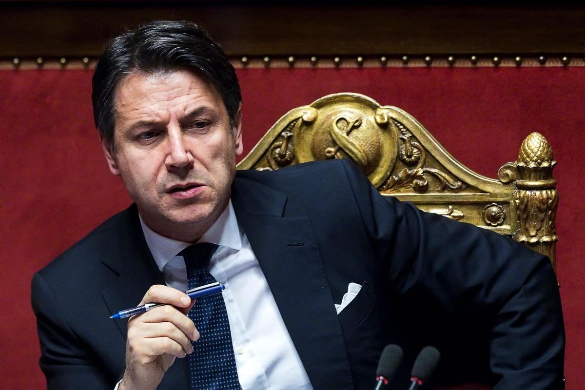 Conte chiede spiegazioni al ministro Tria. Lega e M5s pronti a sostituirlo