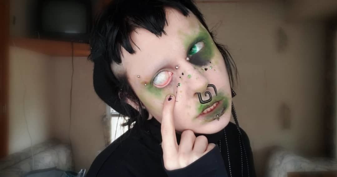 goth makeup