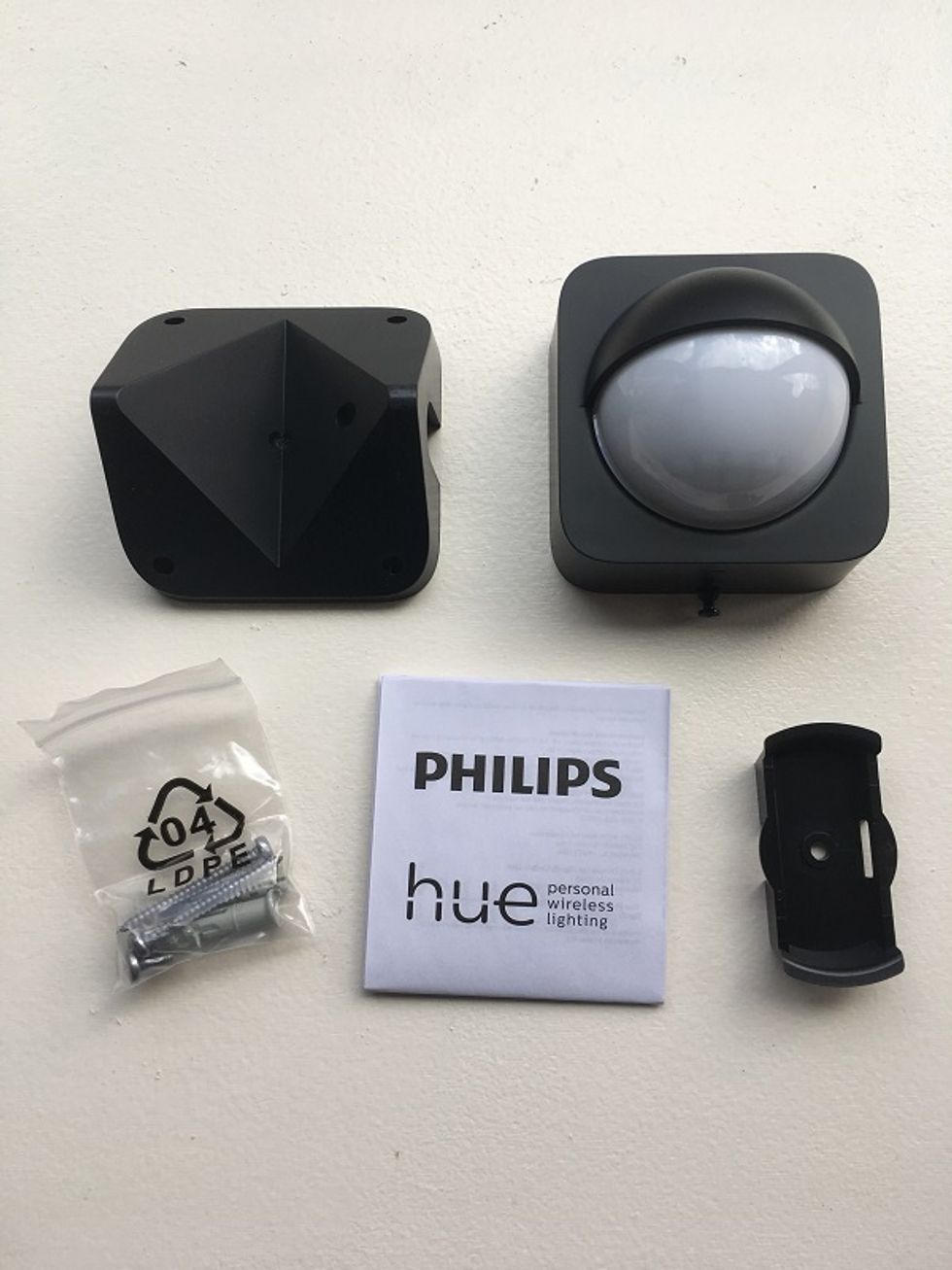 photo of the contents inside Philips Hue Outdoor Sensor