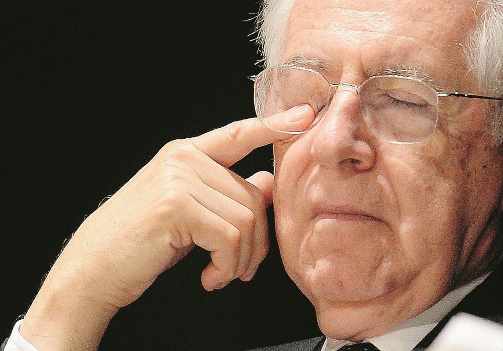 I danni fatti non bastano. Monti vuole altre tasse