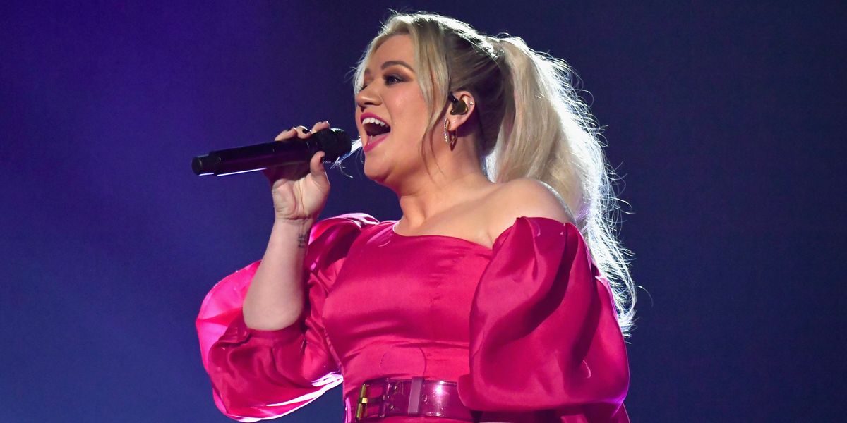 Kelly Clarkson Had Her Appendix Removed After Hosting the 2019 BBMAs