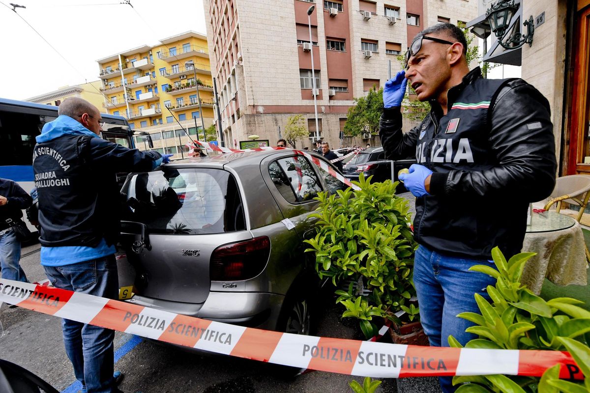 Gli sciacalli della sicurezza