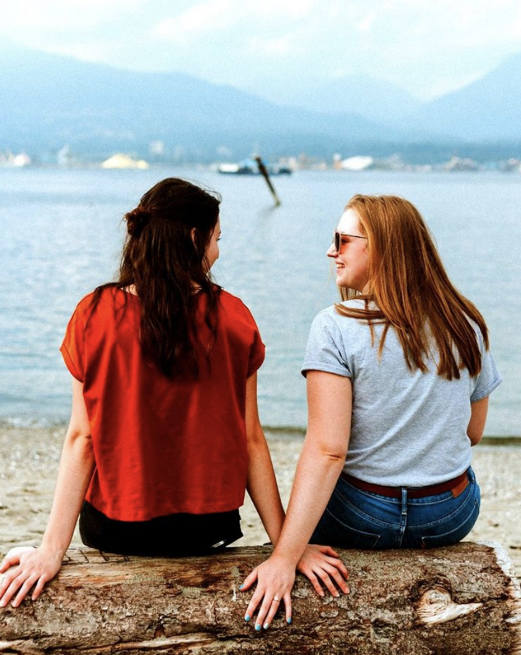 30 Icebreakers That Will Definitely Start A Conversation
