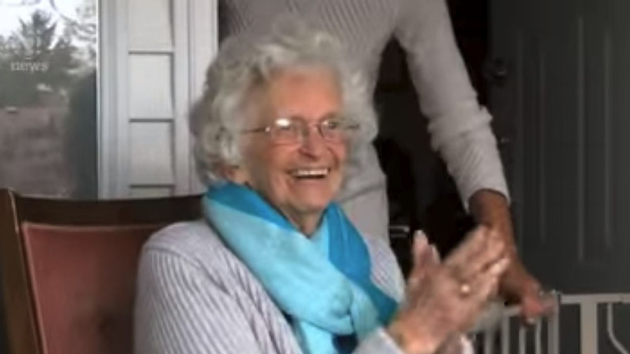 Hundreds Of Students Surprise 88-Year-Old Woman Who Waved To Them From Her Window For 12 Years With Emotional Farewell