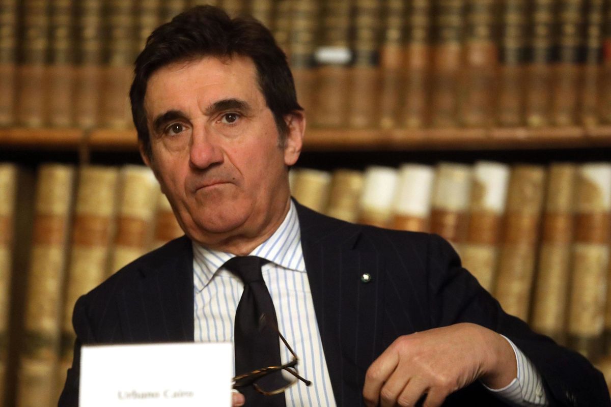 Il braccino salverà Berluschino dalla politica