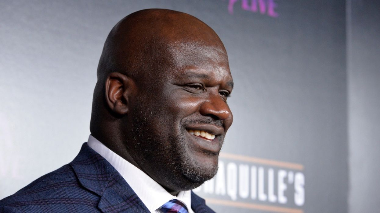 Shaquille O'Neal Buying 10 Pairs Of Shoes For A Struggling Big-Footed Teen Is Exactly What The World Needs