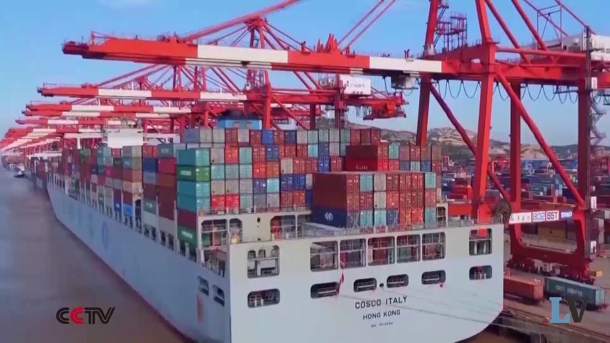 Più dazi, più Pil: Trump non molla contro la Cina