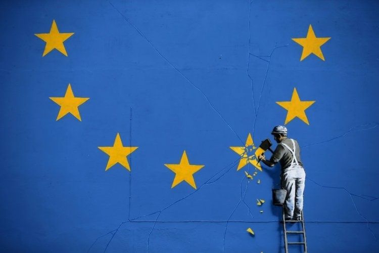 L'Europa ci ha fregati (ora lo dicono pure gli europeisti)