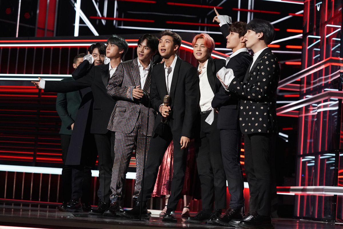 BTS Fans Camp Out Central Park 'GMA' Free Concert Wednesday - PAPER Magazine Bts Fans Camp Out Central Park 'Gma' Free Concert Wednesday - Paper Magazine