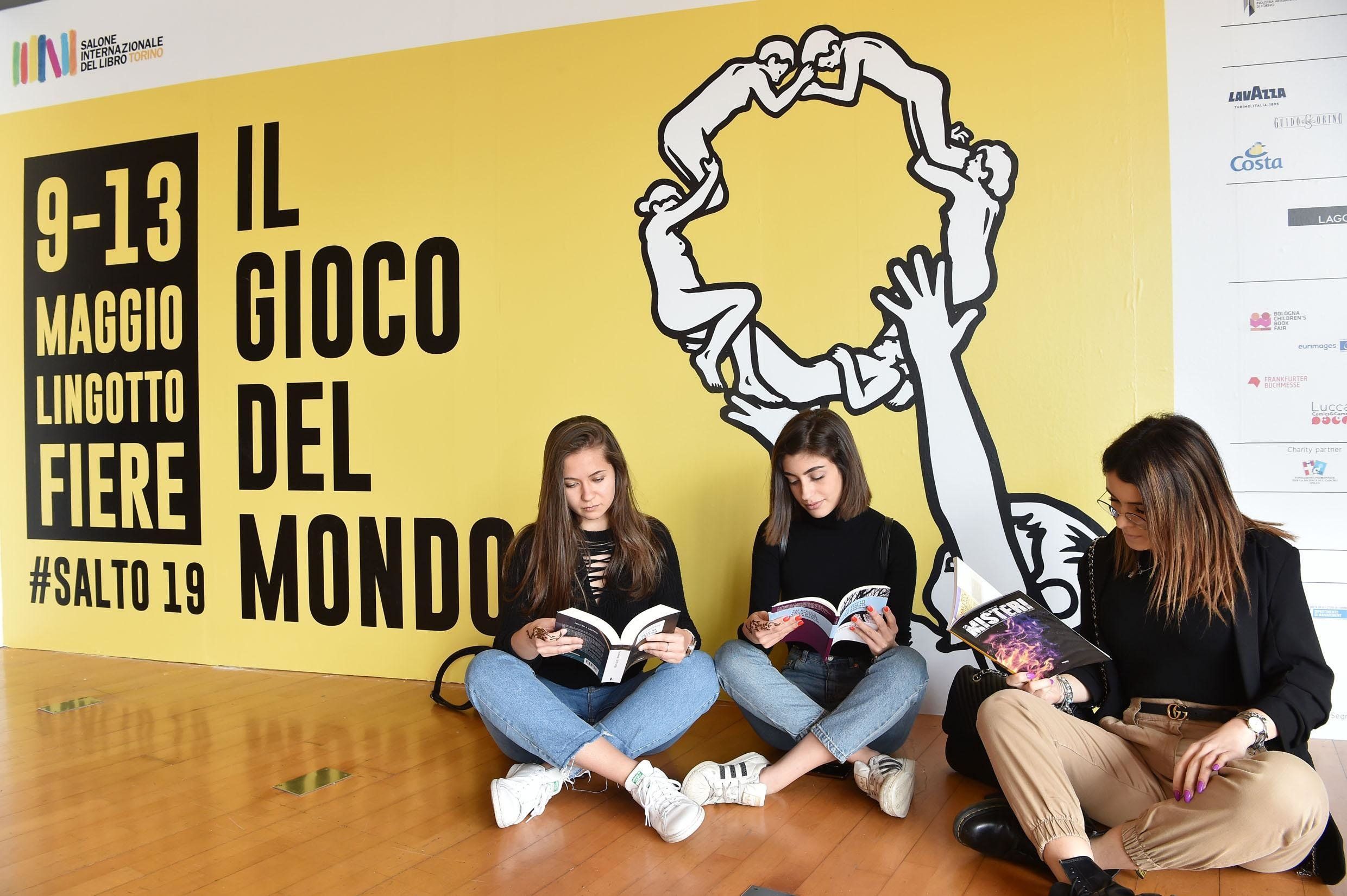 Quelli che esultano per la censura e piangono su Radio radicale
