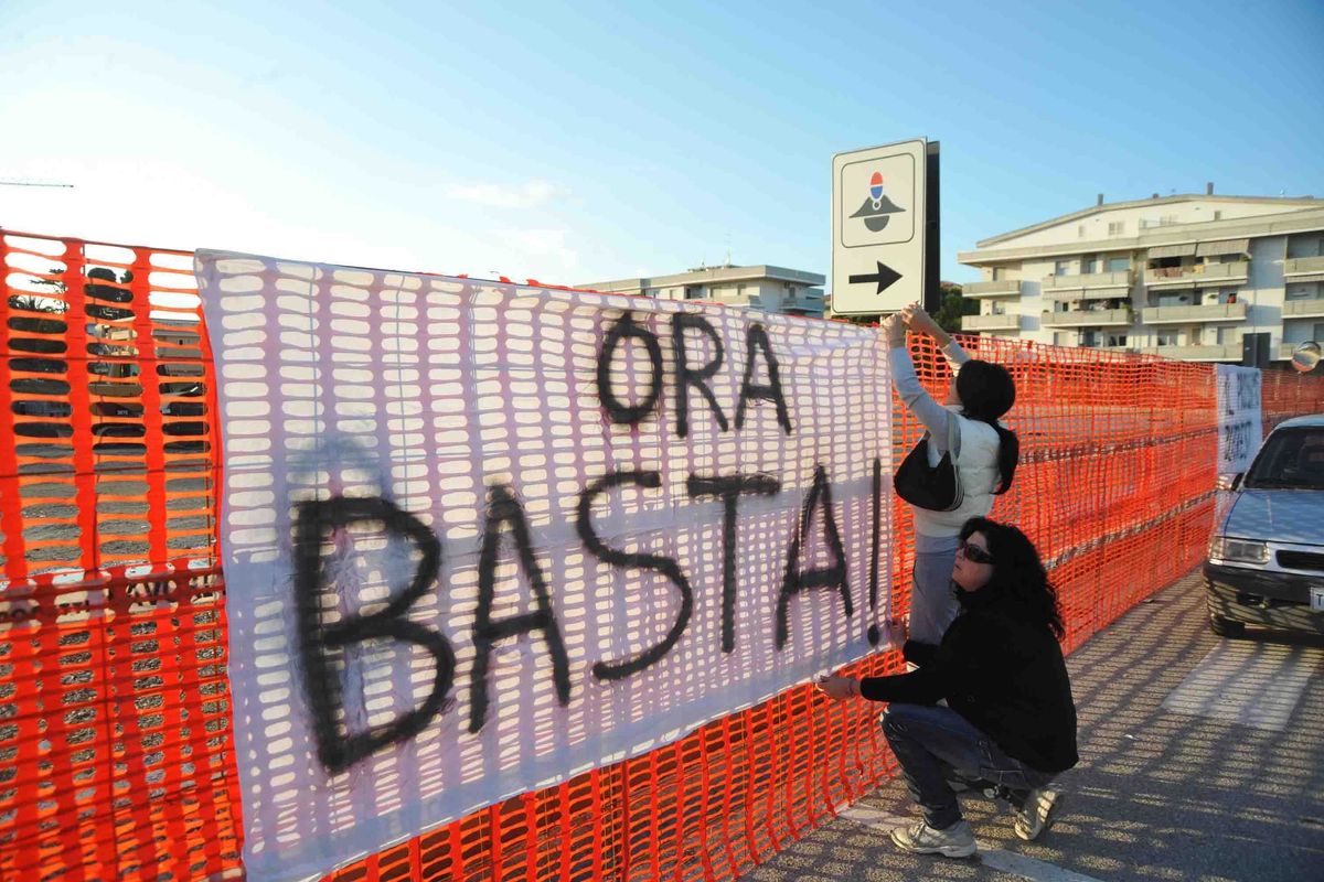 Presi 5 rom per il massacro di un’anziana