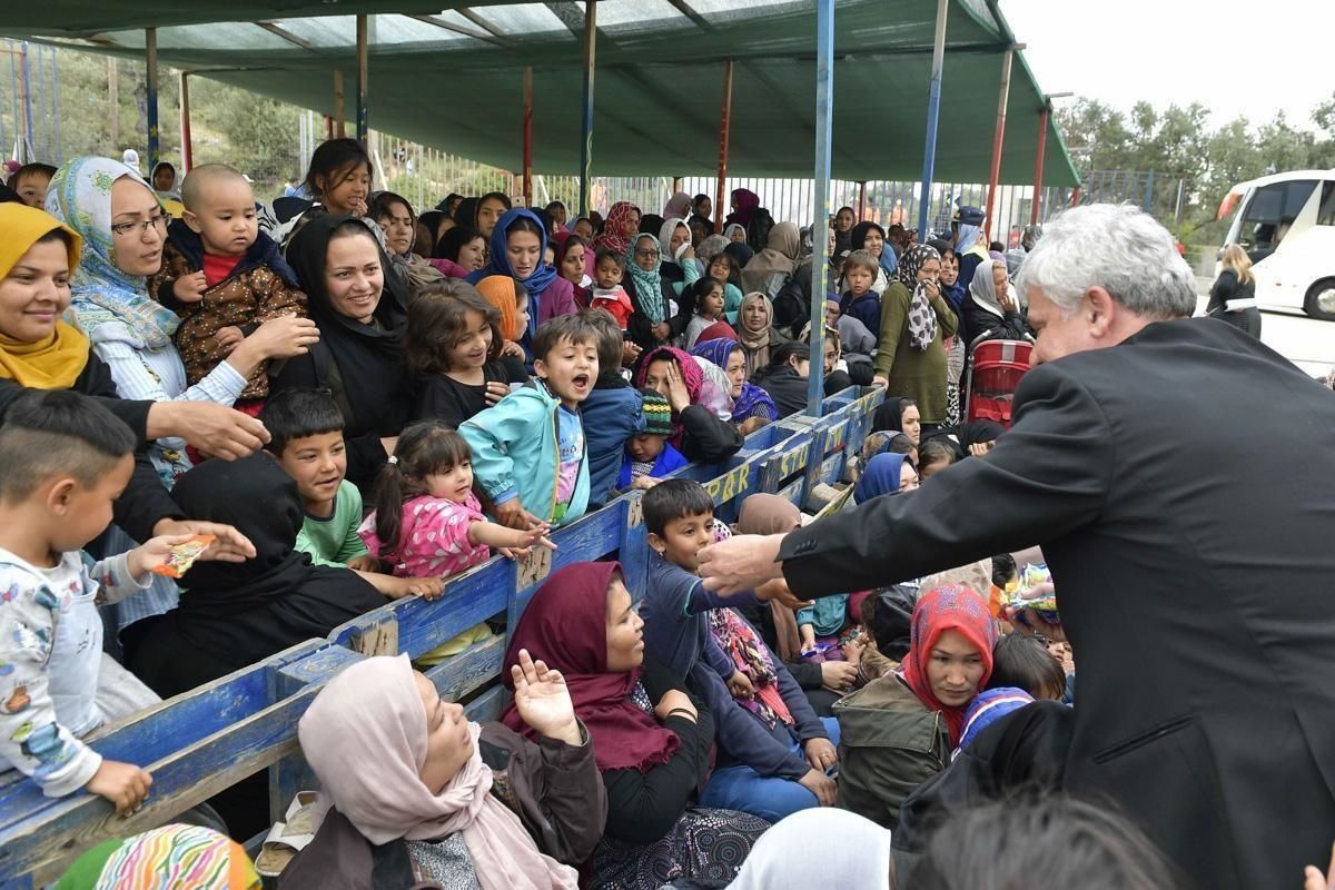 La carità pelosa del Vaticano