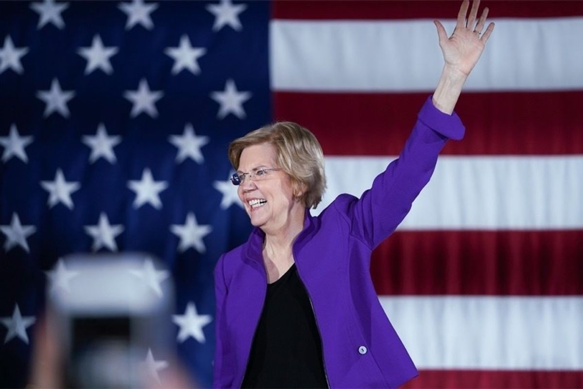 Elizabeth Warren Tells Fox News To Fox Off