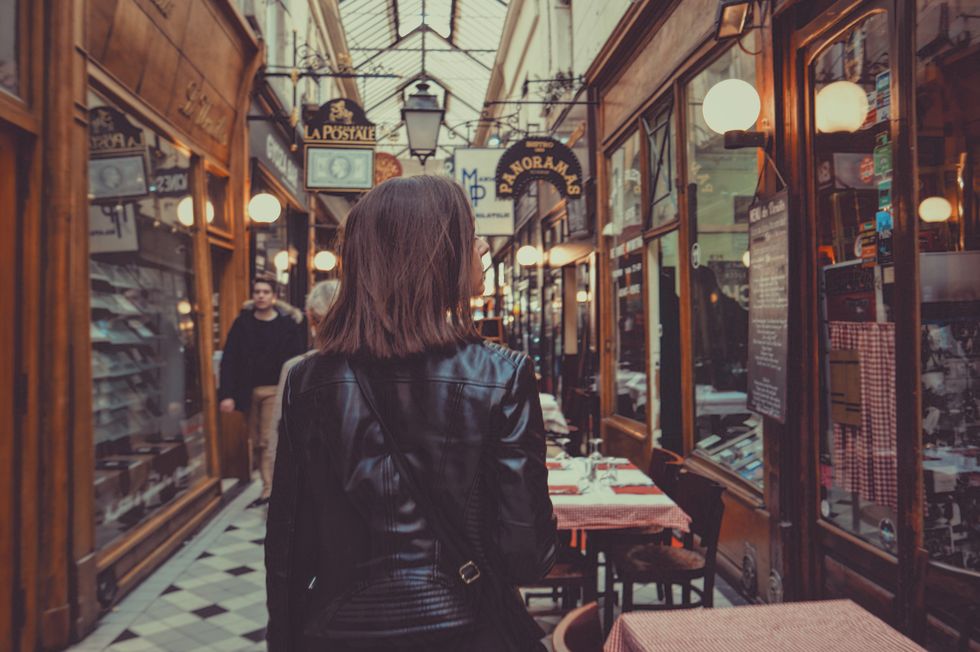 12 Pros And Cons Of Studying Abroad While You Are In College