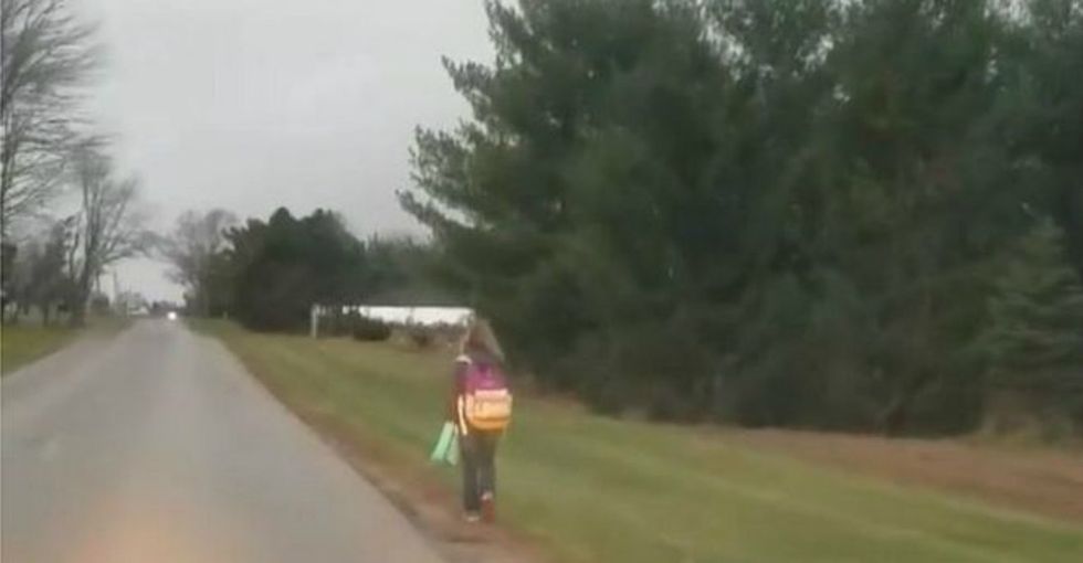This Dad is going massively viral after making his ‘bully’ daughter walk 5 miles to school.