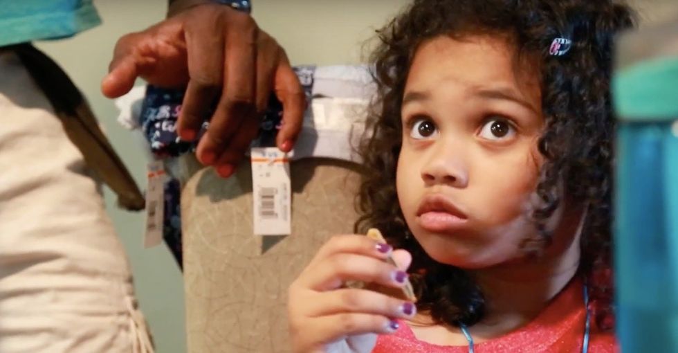 A dad gives his daughter a challenge. She accepts it. Now his nails are fabulous.