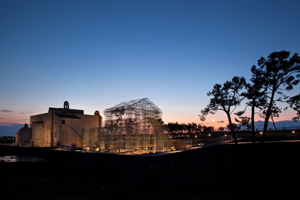 This artist just 'rebuilt' an ancient church using wires, and the results are stunning.