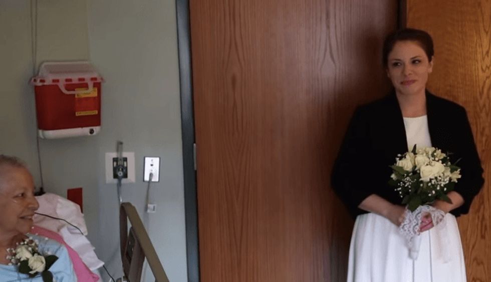 Mom didn't have much time left. So this couple changed wedding plans. (Tissue warning!)